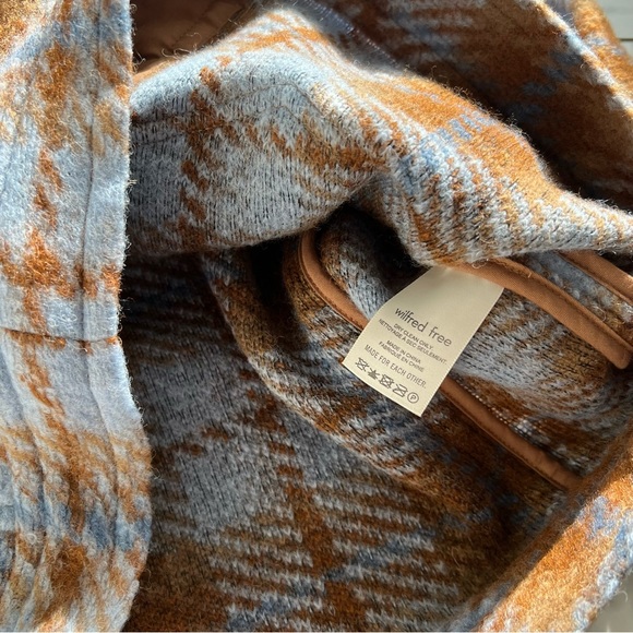 Wilfred Free | The Ganna™ Cropped Shirt Jacket - Picture 9 of 10